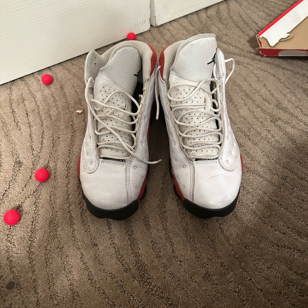 Jordan Athletic Shoes White and Red